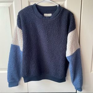 American Eagle Fuzzy Crewneck